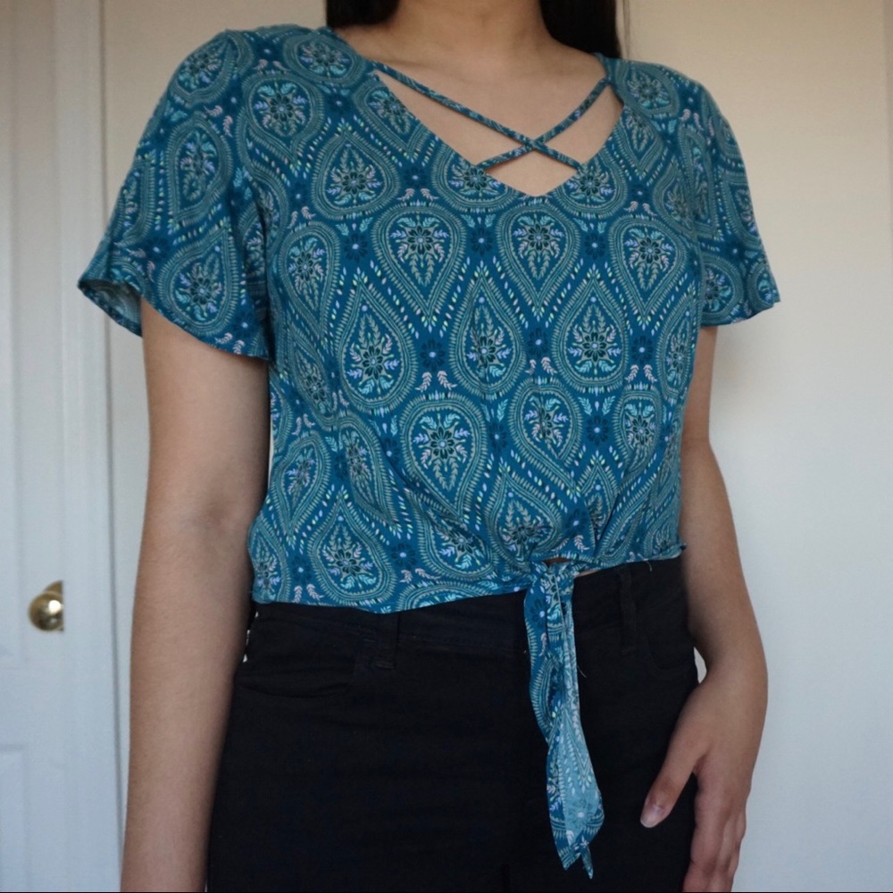 NWT Mudd Turquoise Crop Top
